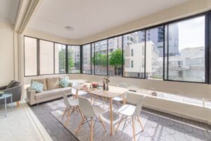 Cove Hock Mansions dining area